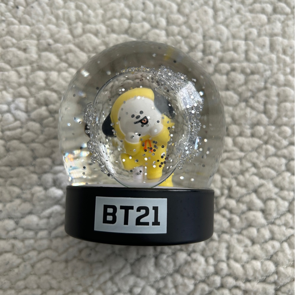 BT21 Chimmy Snowglobe